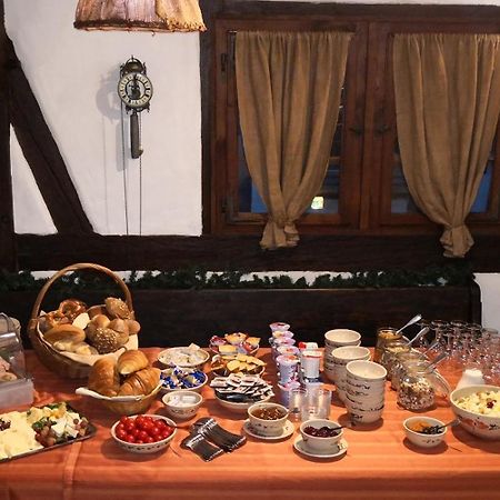 Hotel Restaurant Zum Nachtwaechter Lienzingen Esterno foto